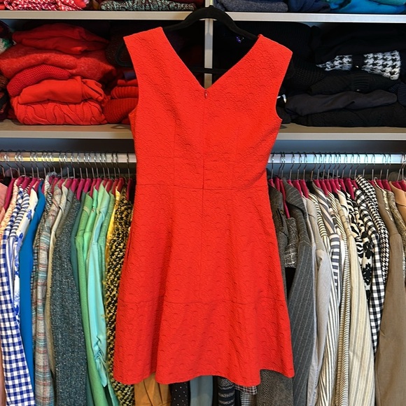 Nanette Lepore red sleeveless v neck lined pleated back zipper dress size 4 - Picture 3 of 3